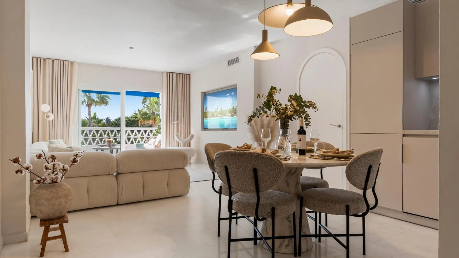3 Dormitorios En Las Gaviotas Ref G1 209 ماربيا 0*,  إسبانيا